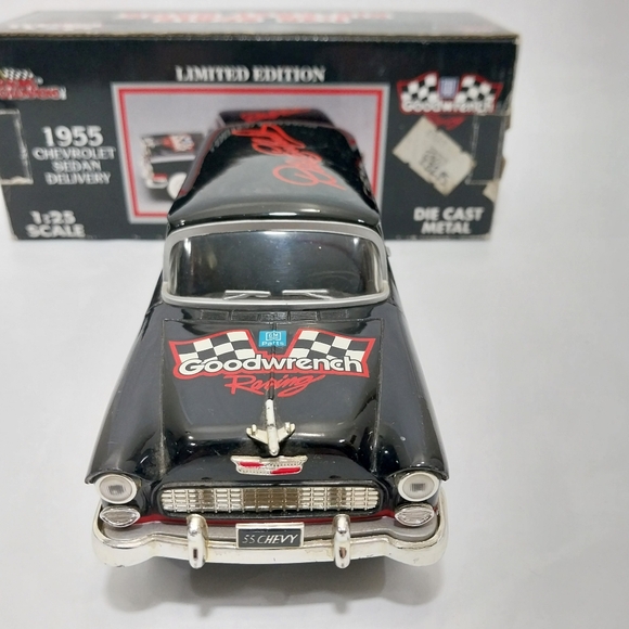 Racing Champions Dale Earnhardt 1955 Chevy Delivery 1/25 Diecast Bank #N071 - Picture 10 of 14